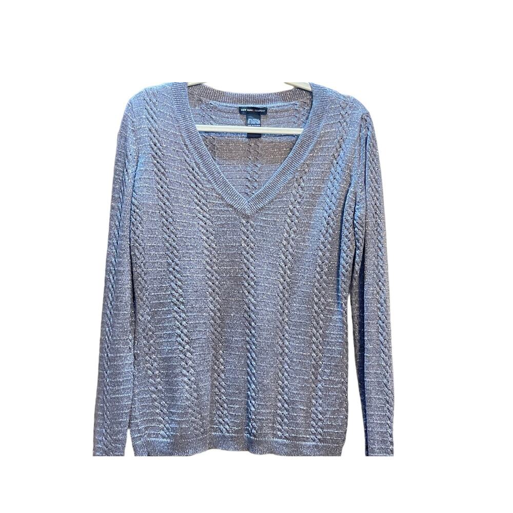 New York & Company Women Sweater Grey Color Glitter Size Medium :)